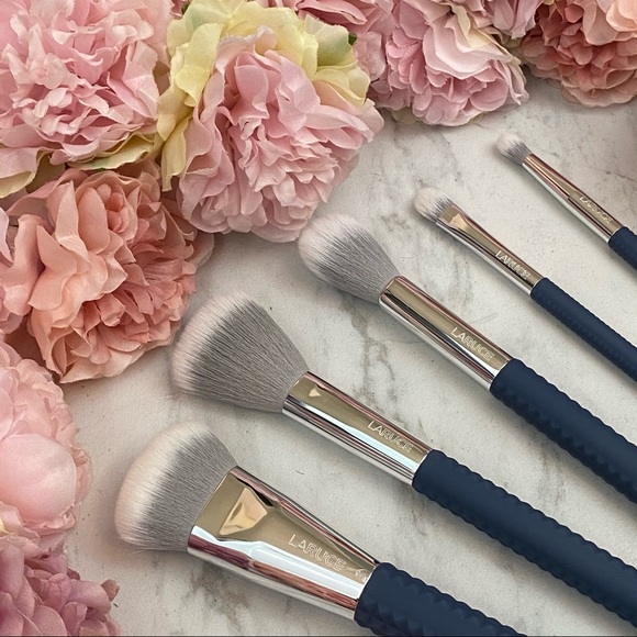 Laruce Beauty 5 Pcs Face Makeup Brush Set with Bag - Picture 9 of 14